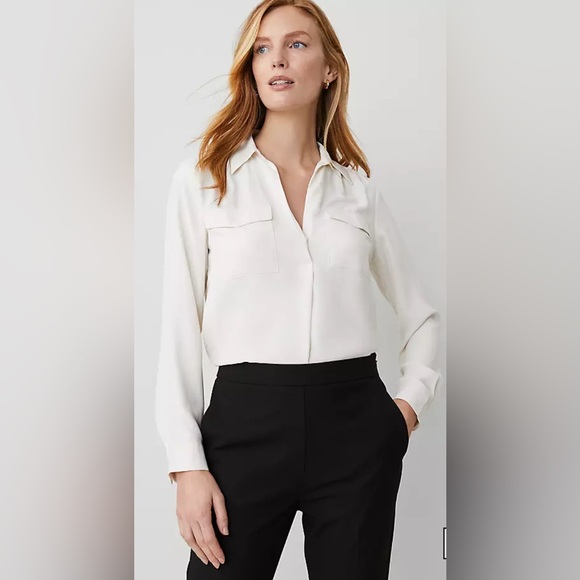 Ann Taylor V Neck Camp Blouse in Cream Size XL - Picture 2 of 6